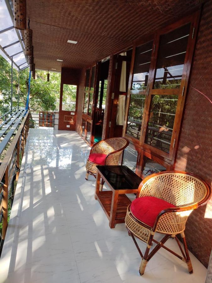 Coconut Garden Apartment Cherai Beach Bagian luar foto