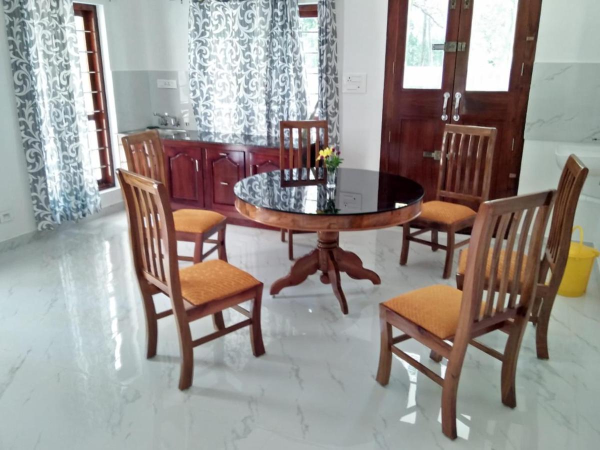Coconut Garden Apartment Cherai Beach Bagian luar foto