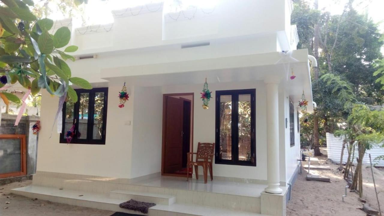Coconut Garden Apartment Cherai Beach Bagian luar foto